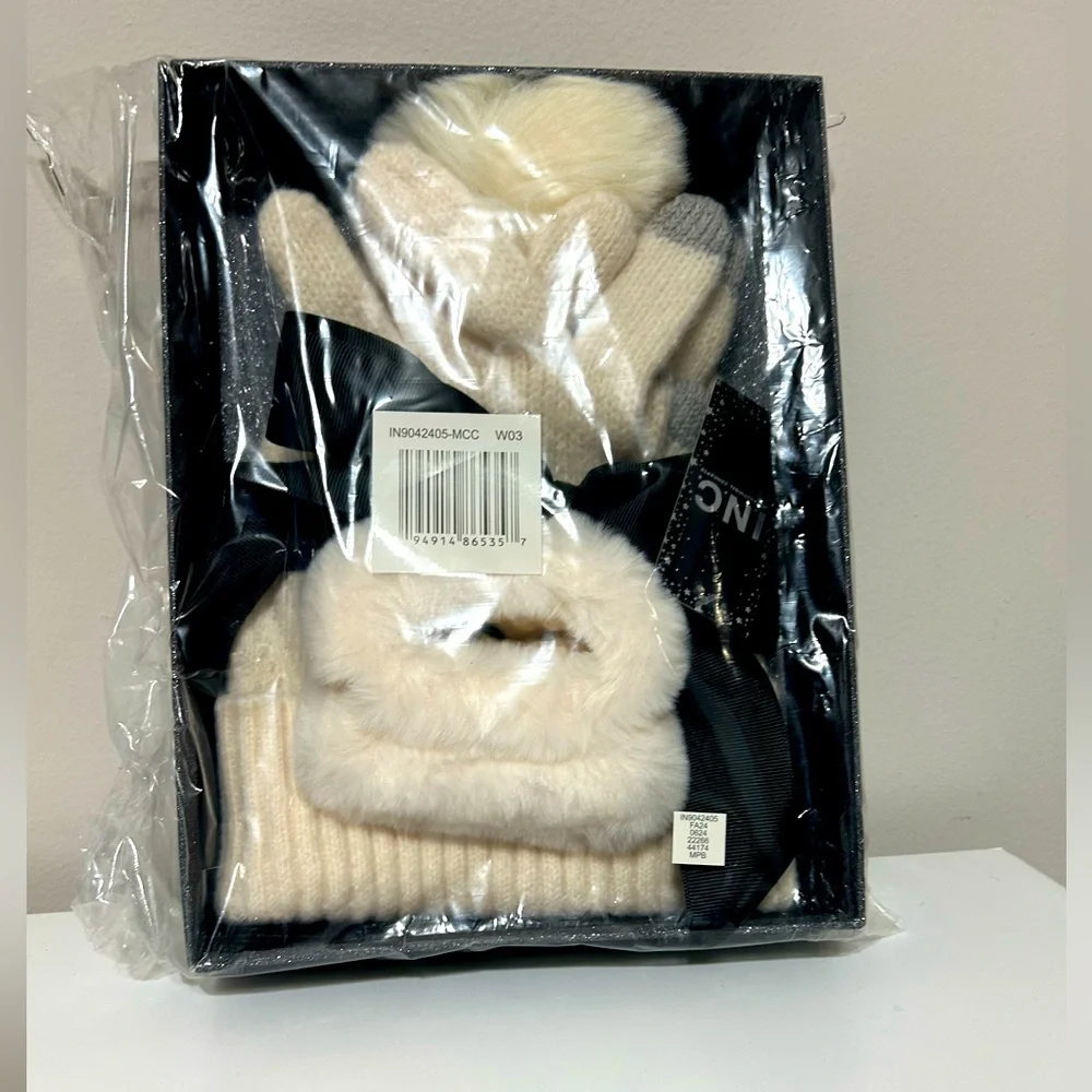 INC‎ white Beanie and Glove Set